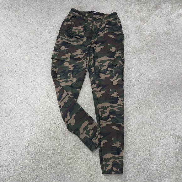 NWOT Camo High Waist Jogger Pants XS - Picture 5 of 5